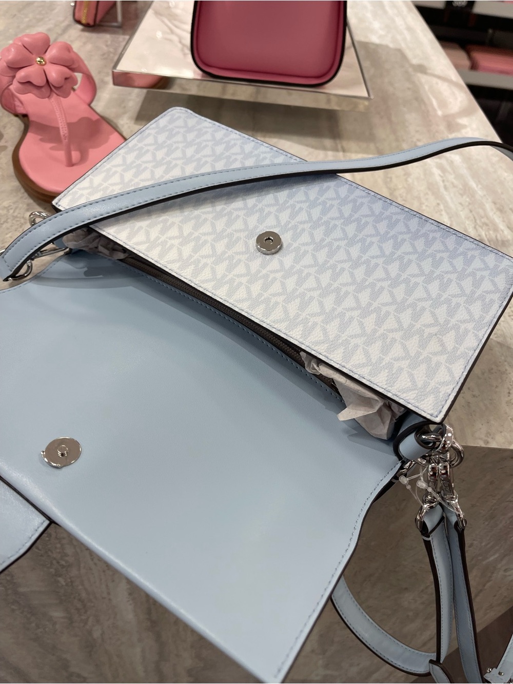 MICHAEL KORS Greenwich Md Signature Logo Shoulder Crossbody Satchel 
Pale Ocean - Picture 8 of 16